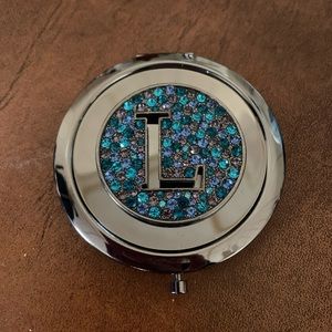Crystal "L" Mirror Compact